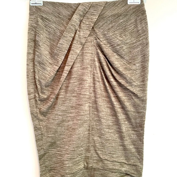 Lululemon Athletic Skirt - Picture 1 of 3